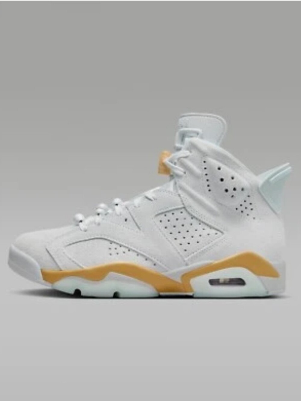 Nike Women's Air Jordan 6 Retro 'Pearl' — White/Gold